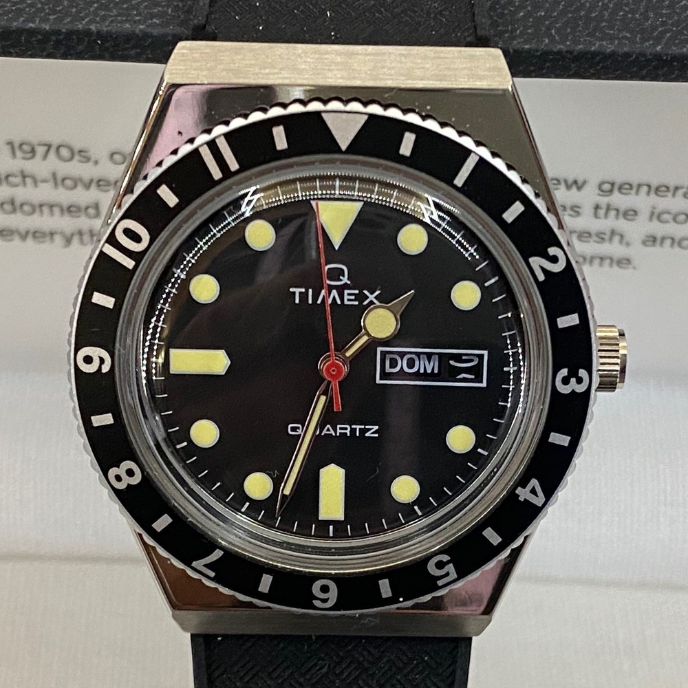 Q Timex 1978 Reissue Mens Watch Black Dial Rubber Strap TW2V32000